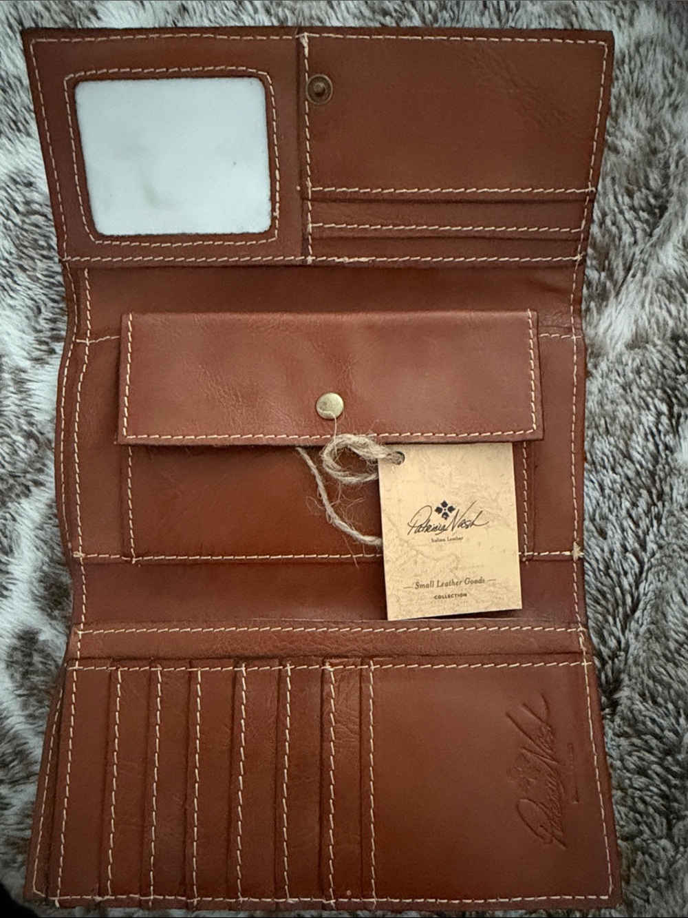 New Patricia Nash Chestnut Brown Leather Bifold Wallet with Coin Flap.